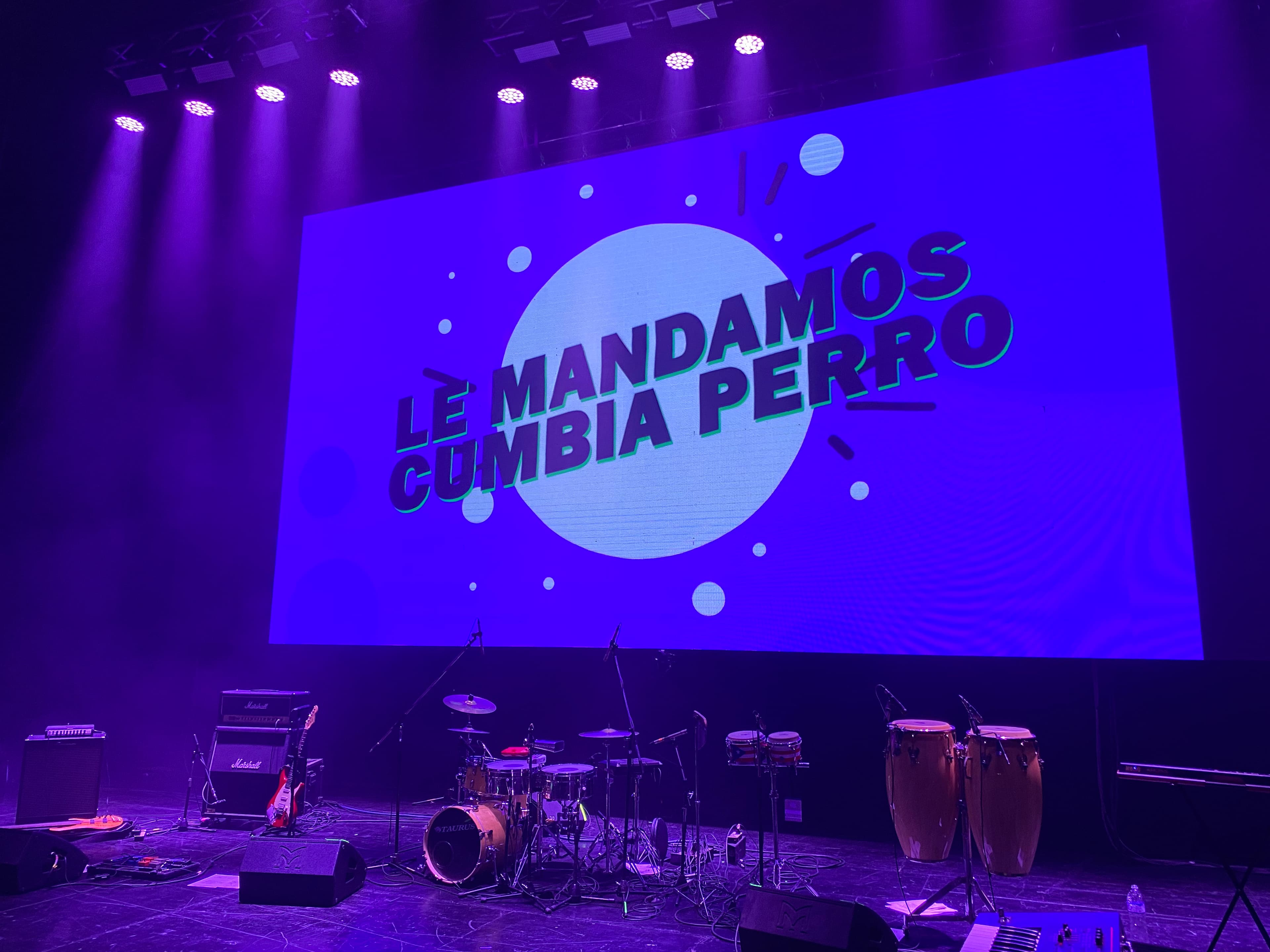 Supermercado cadena nacional pantallas indoor P3